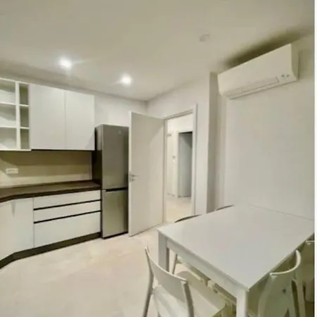 Turris Apartments, Skyline Historic Center 3* Болонья