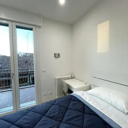 Turris Apartments, Skyline Historic Center