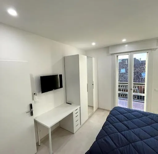 Turris Apartments, Skyline Historic Center