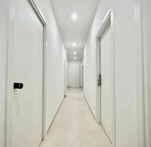 Turris Apartments, Skyline Historic Center Bologna