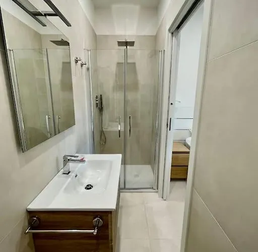 Turris Apartments, Skyline Historic Center 3* Bologna